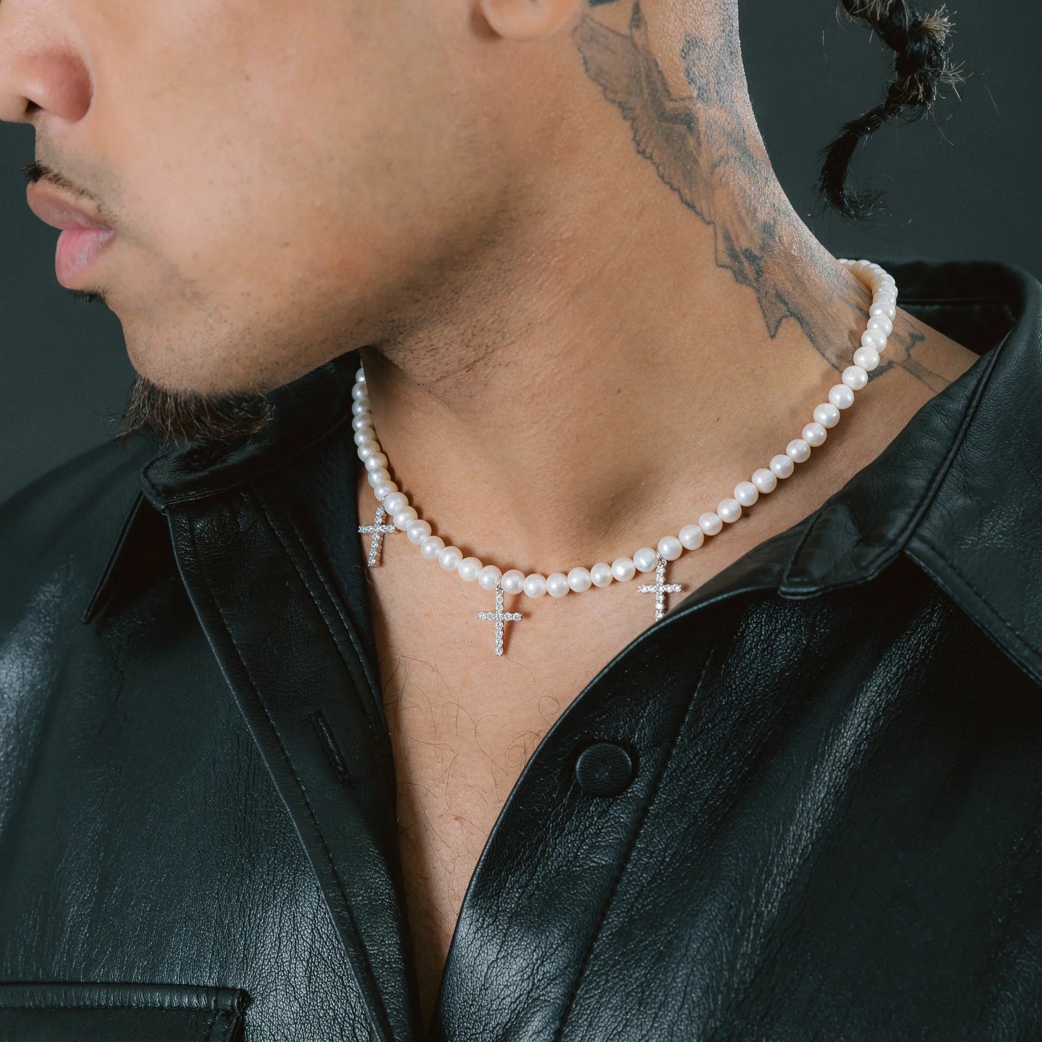 7mm Perle Halskjede med Diamant Kors