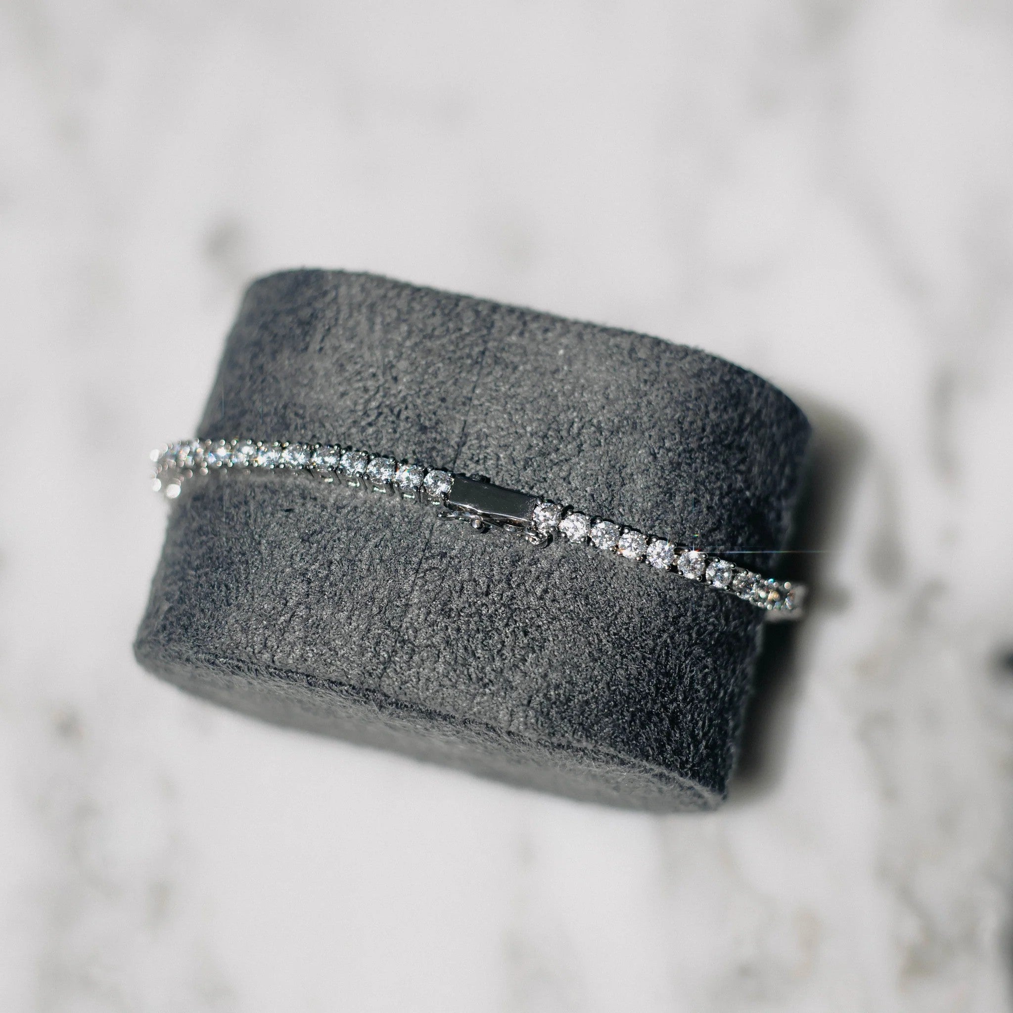 3mm Flow Armbånd - Hvit Gull