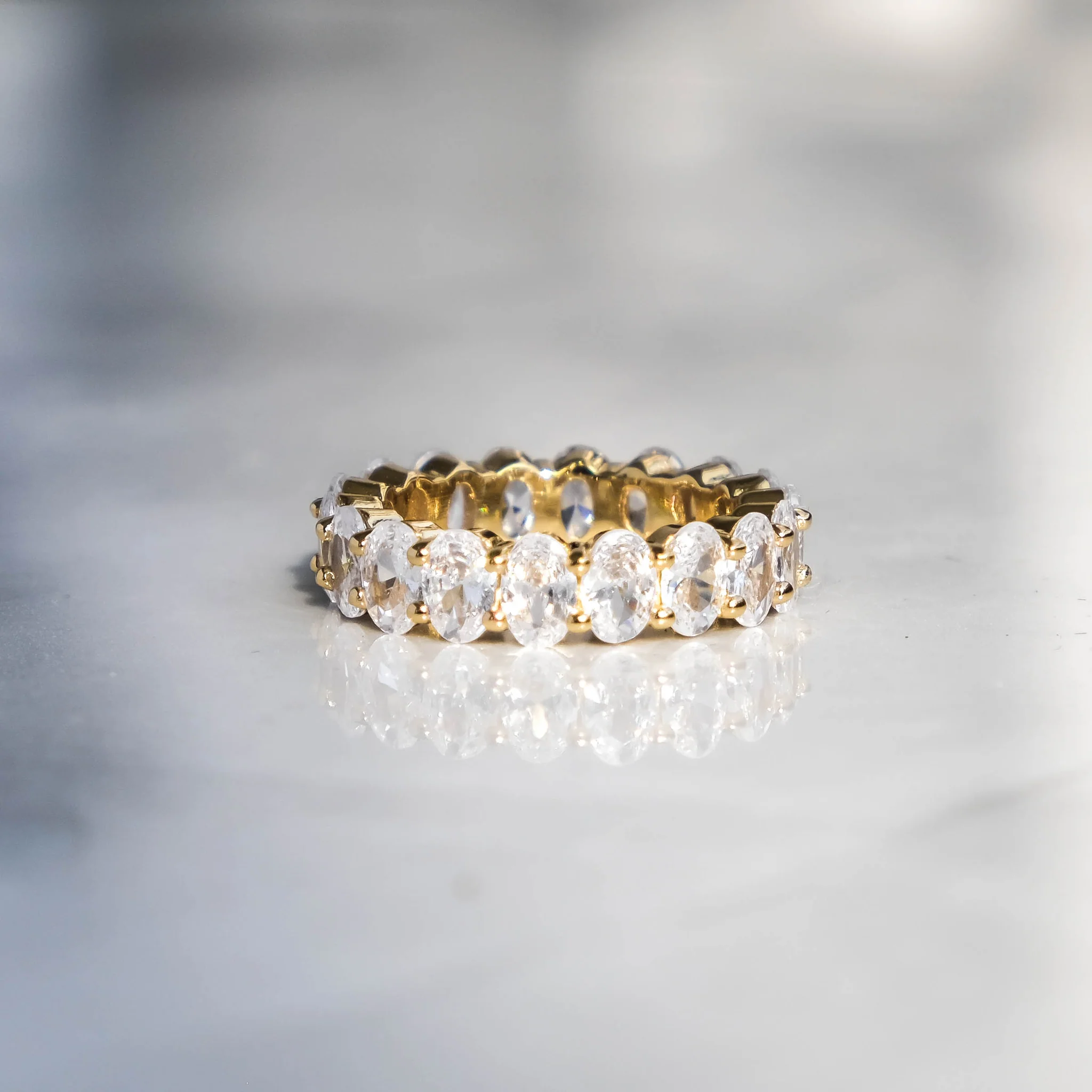Oval Krystall Ring - 18K Gull